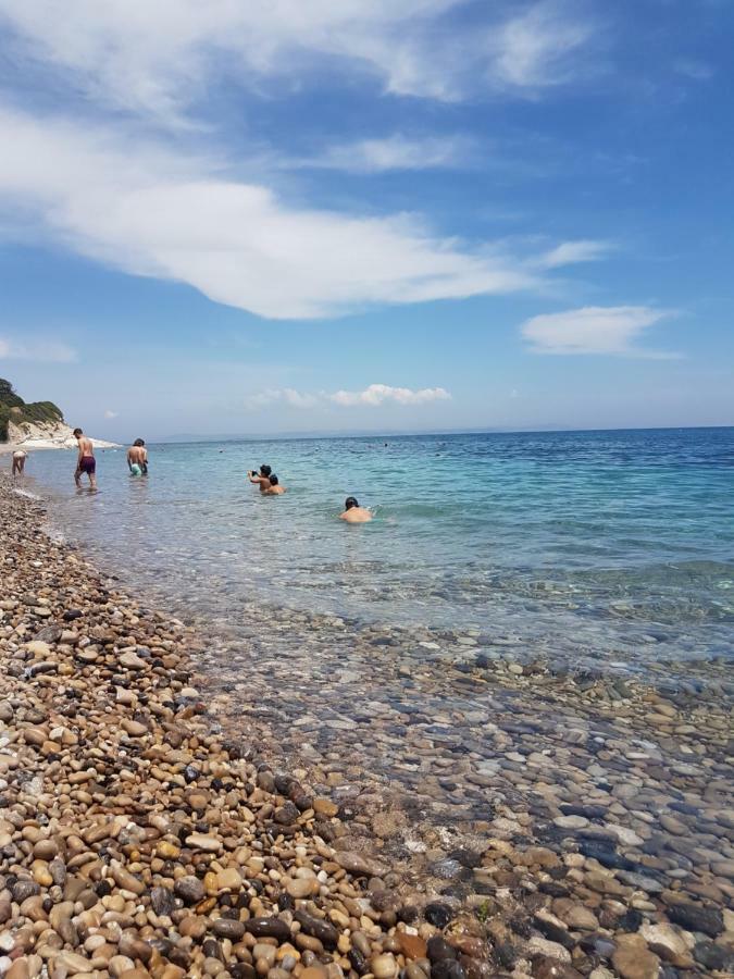 Fotini Apartments Paralia Agias Foteinis ภายนอก รูปภาพ